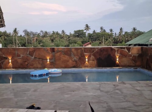 Luxurious 4-Bedroom House with Private Pool in Kikambala