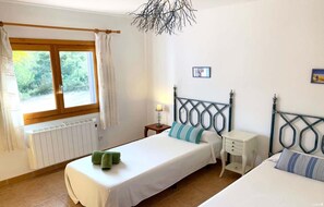 House | 3 bedrooms, individually furnished, bed sheets - Belvilla by OYO SES Savines (Sant Josep de sa Talaia)