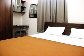 Unclassified image, 2 of 18, button