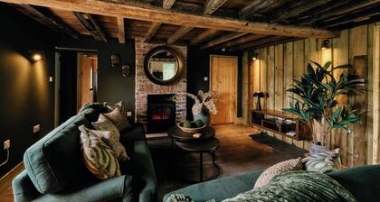 Boutique Luxury Cottage Cheshire Wedding Guests