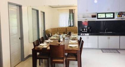 A Unique and Cozy WholeHouse in Babak Samal Island