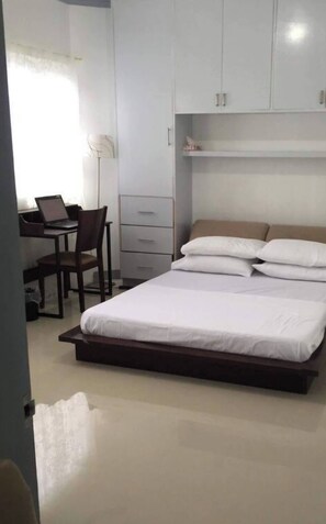 2 bedrooms, iron/ironing board, Internet, bed sheets - A Unique and Cozy WholeHouse in Babak Samal Island (Samal)
