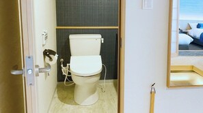 Hair dryer, towels - Japanese Suite for 3 people | Rinn Niomon Room  / Kyoto City Kyōto (Kyoto City)