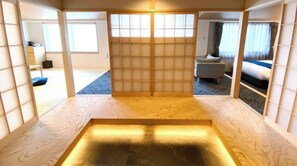 Unclassified image, 5 of 14, button - Japanese Suite for 3 people | Rinn Niomon Room / Kyoto City Kyōto (Kyoto City)