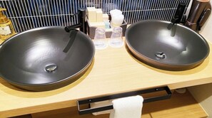 Luokittelematon kuva, 2 kautta 10, painike