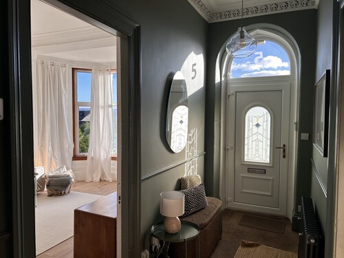 Carmona Bank , Dunoon - sleeps 8 guests, dog friendly