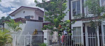 Deux étages avec balcon spacieux !