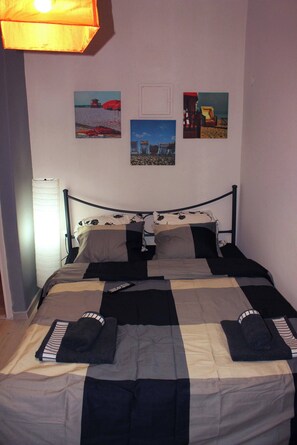1 bedroom, iron/ironing board, Internet - Amazing Studio Next 2 Center only 9 minutes (Thessaloniki city)