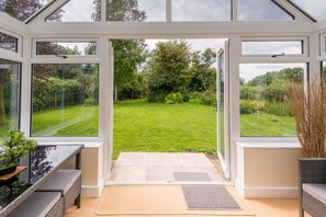 Interior - Rural Norfolk Cottage welcoming 3 dogs (Hickling)