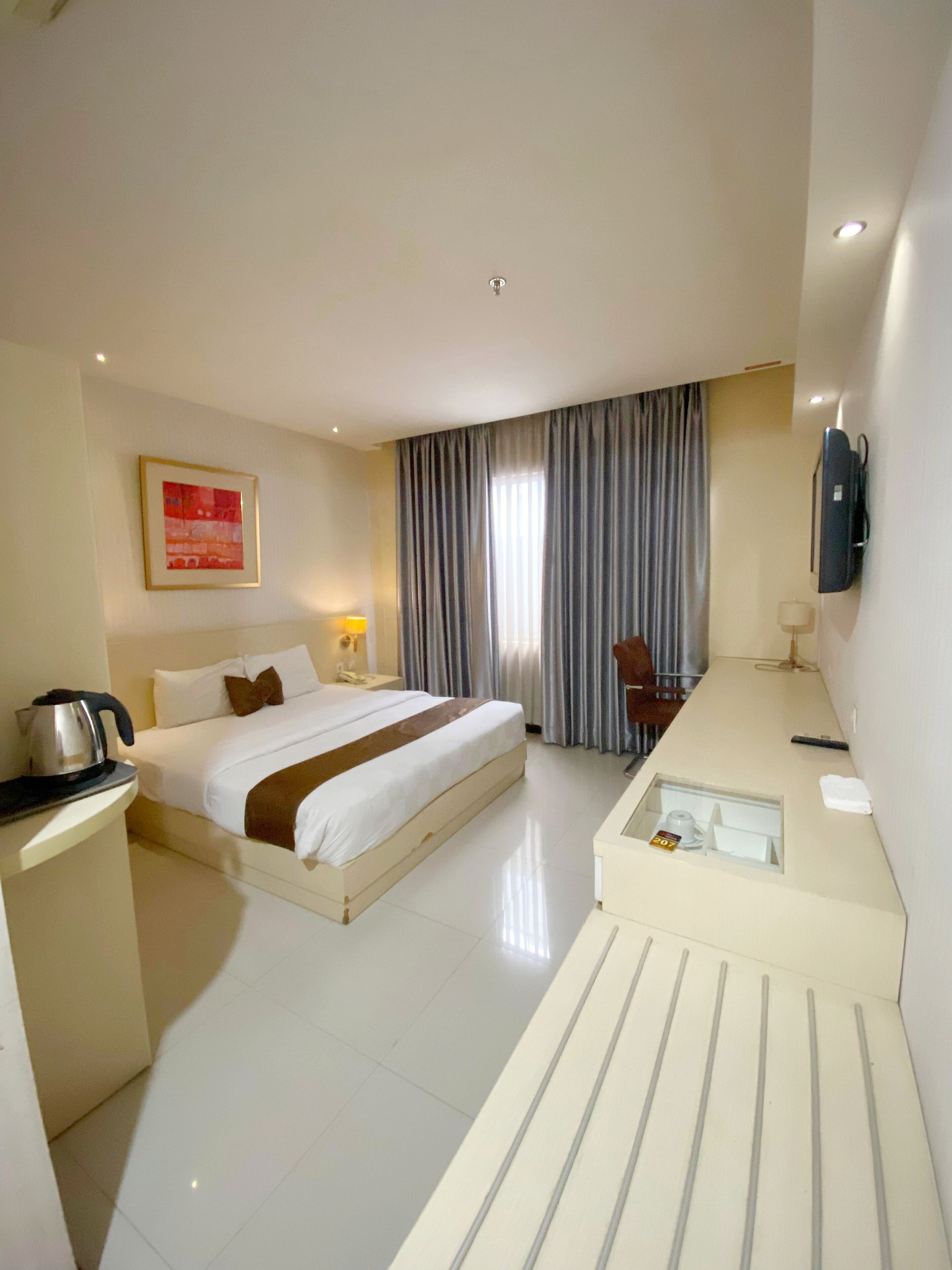 Quarto casal ou duplo luxo | Wi-Fi de cortesia, roupa de cama