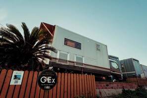Exterior - Oceanfront A special stay in a trailer house with a spectacular ocean view| BBQ  Bonfires Allowed / Yokosuka City Kanagawa (Yokosuka City)
