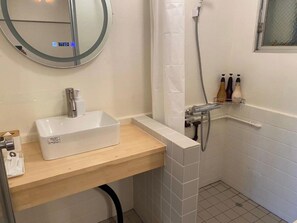 Hair dryer, towels