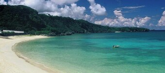 Nonsmoking Resort inn on the beachfront of Okin / Oshima County Kagoshima