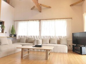 Uklassifisert bilde, 3 av 37, knapp