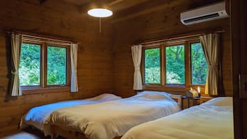 2 bedrooms, desk, free WiFi, bed sheets