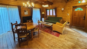 Living area - Limited to one group per day Near Lake Yamanaka / Minamitsuru District Yamanashi (Minamitsuru District)