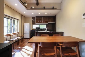 Dining - A rental house nestled in the vast forest of Karui / Kitasaku District Nagano (Kitasaku District)