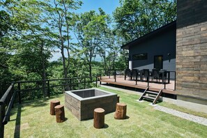 Terrace/patio - A luxury villa with sauna BBQ bonfires the soun / Nasu District Tochigi (Nasu District)