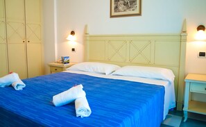 Travel cot, free WiFi, bed sheets - Apartment in Alba Adriatica with 2 bedrooms sleeps 6 (Alba Adriatica)