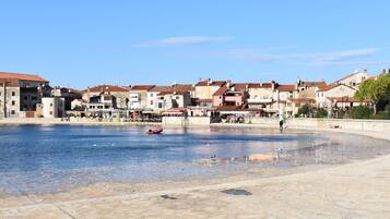 Apartment, 2 Bedrooms, Patio, Garden View | Exterior