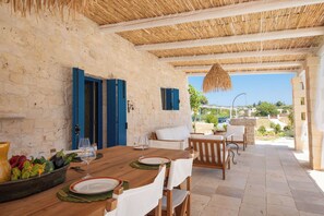 Outdoor dining - Trulli Valle D'Itria - Martina Franca (Martina Franca)