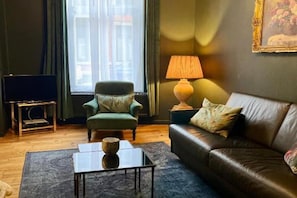 Nicht klassifiziertes Bild, 2 von 18, Schaltfläche