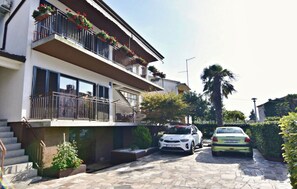 Apartment, 1 Bedroom, Patio, Garden View | Exterior - Cozy Flat With Garden Access in Umag (Umag)