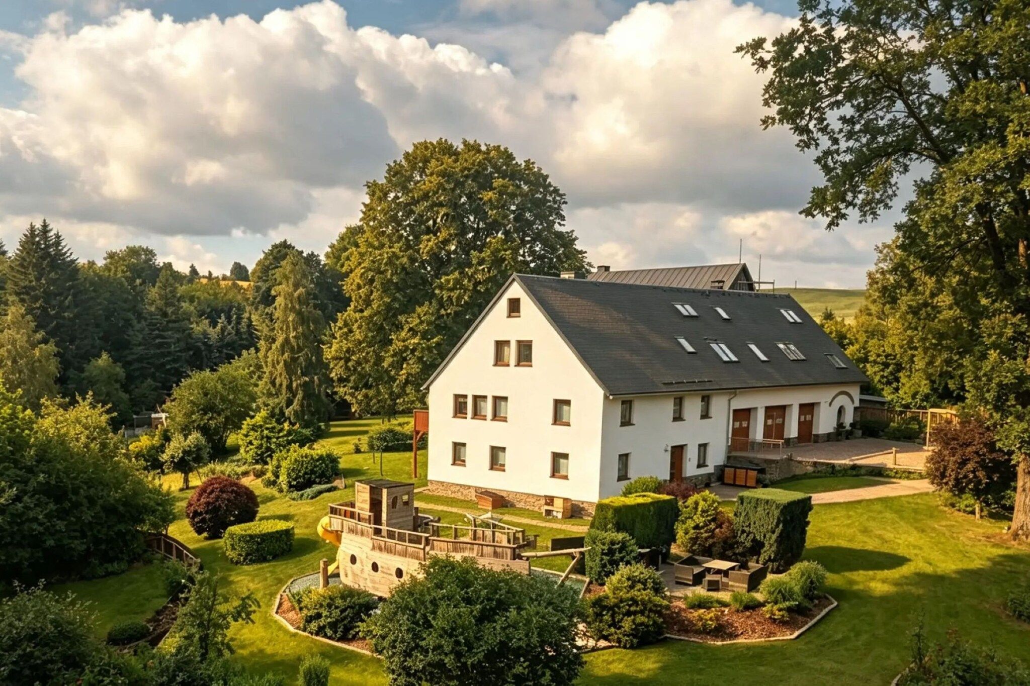 Außenseite Ferienhaus [Sommer]