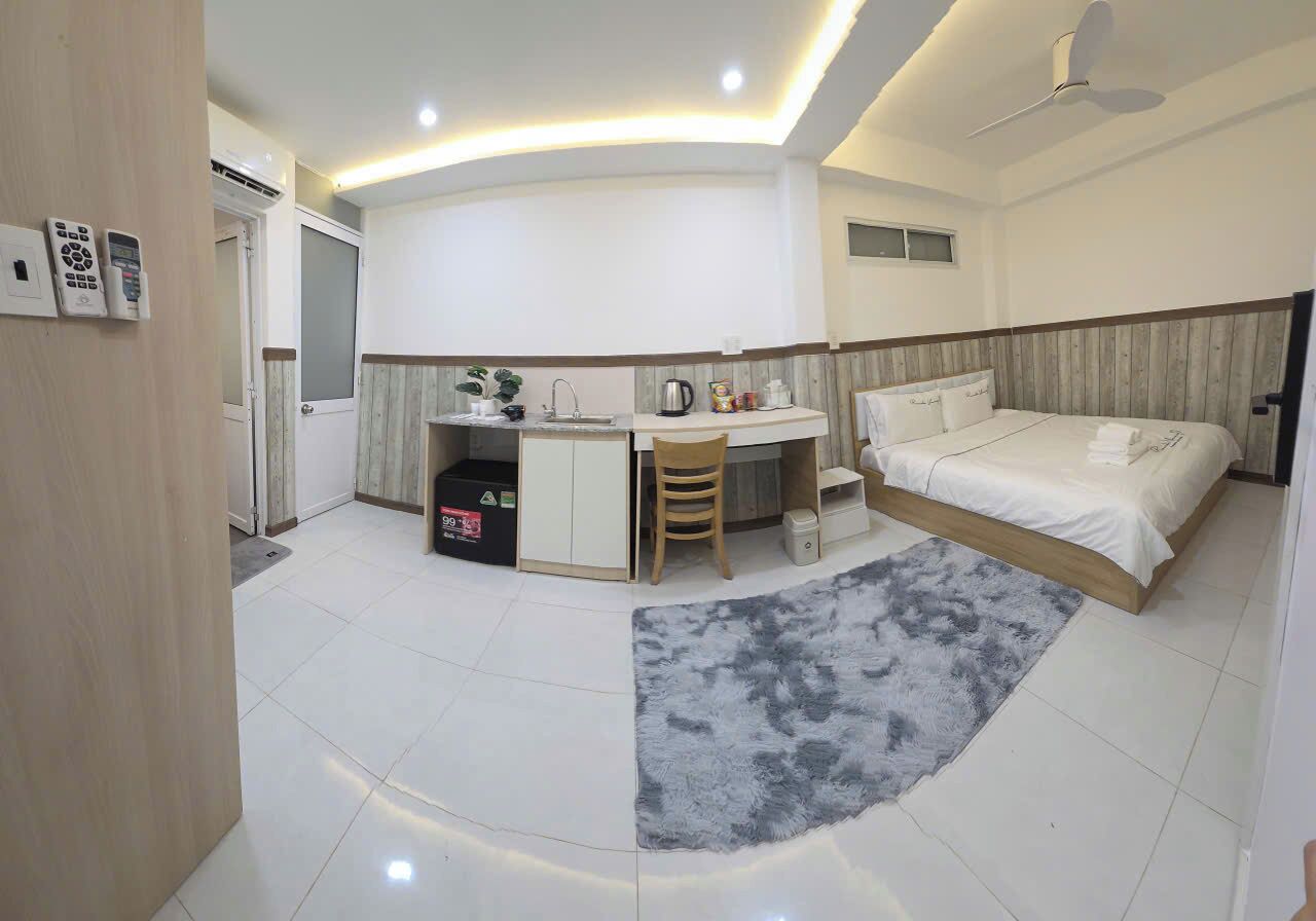 Standardværelse | Skrivebord, arbejdsområde til bærbare computere, gratis Wi-Fi