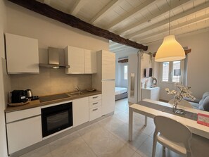 Imagen sin descripción, 4 de 10, botón