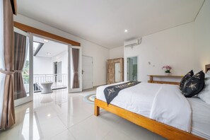 Villa, 2 Bedrooms, Balcony, Pool View | Desk, blackout drapes, iron/ironing board, free WiFi - Q LE Villas (Seminyak)
