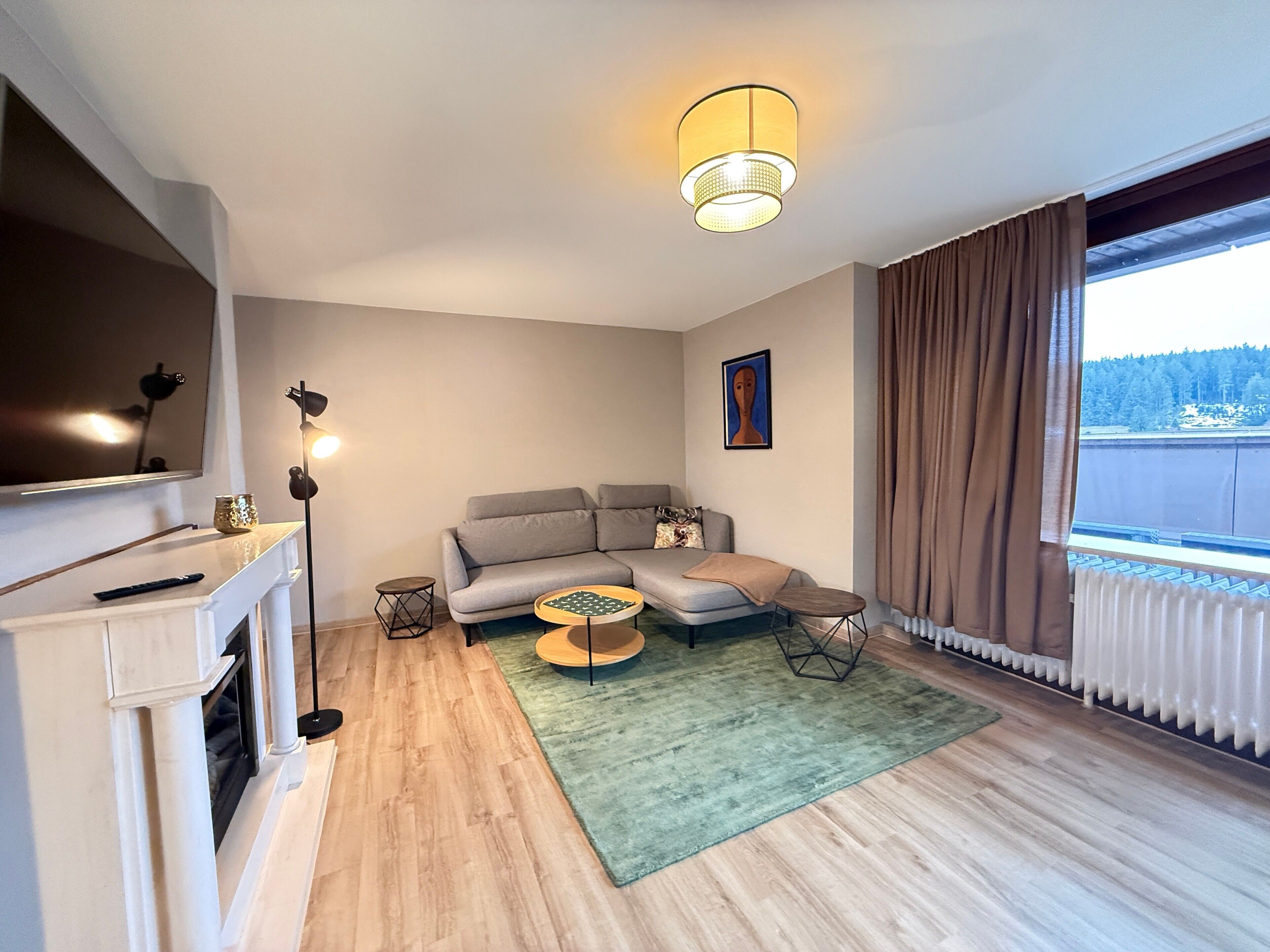 Televisión, mesa de ping pong