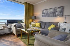 Tv, dvd-spelare och en stereo