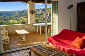 Uklassifisert bilde, 3 av 12, knapp