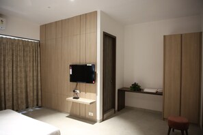 Free WiFi - The Regal Banquets and Rooms (Valsad)