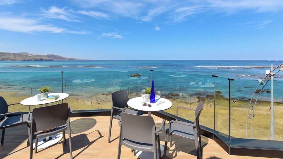 OH Suites Paseo de las Canteras 58