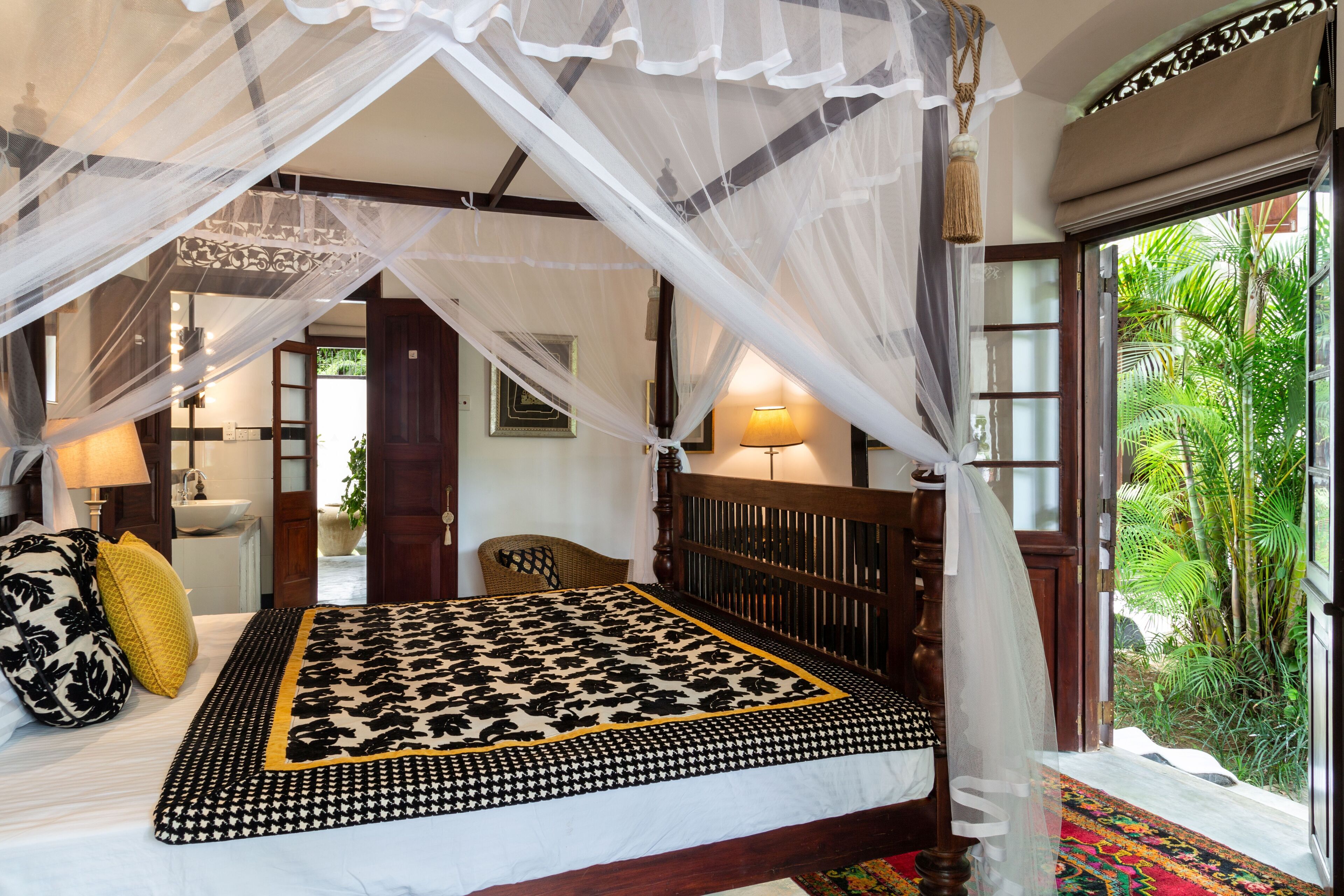 高级双人房, 泳池景观