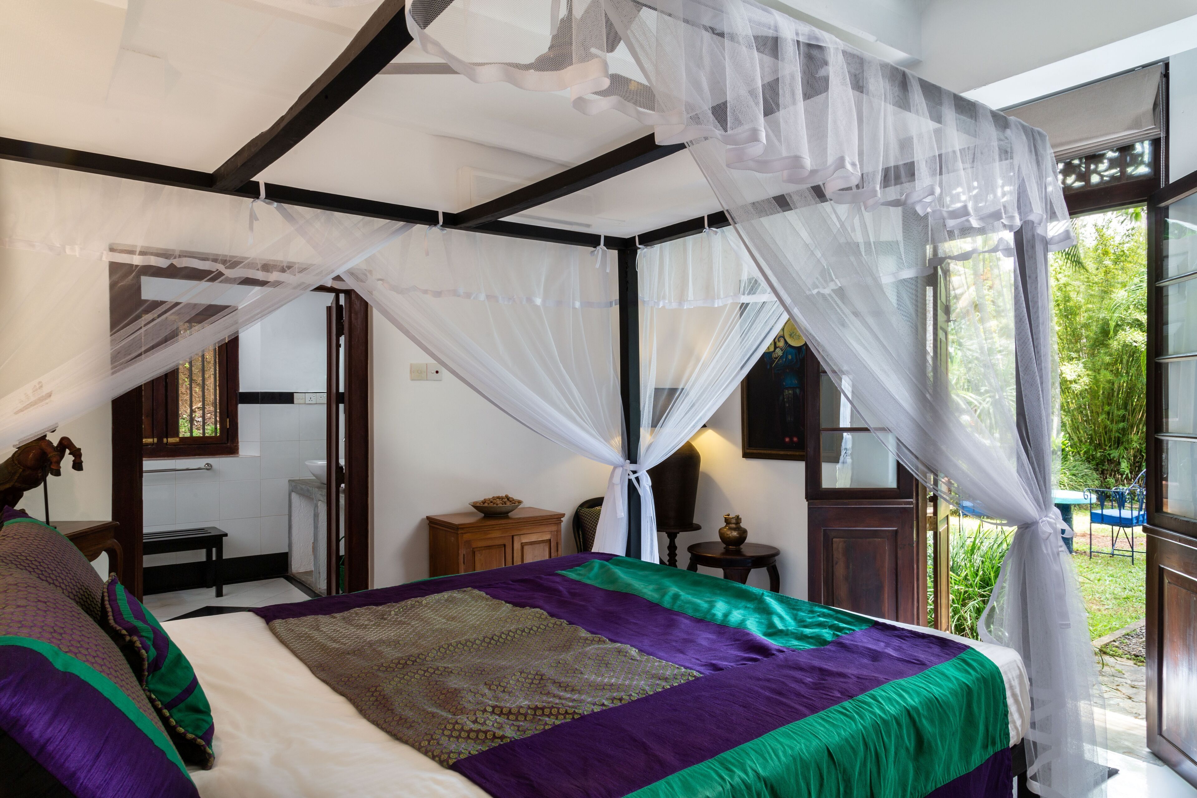 Habitació Comfort, vistes al jardí | Caixa forta a l'habitació i escriptori 