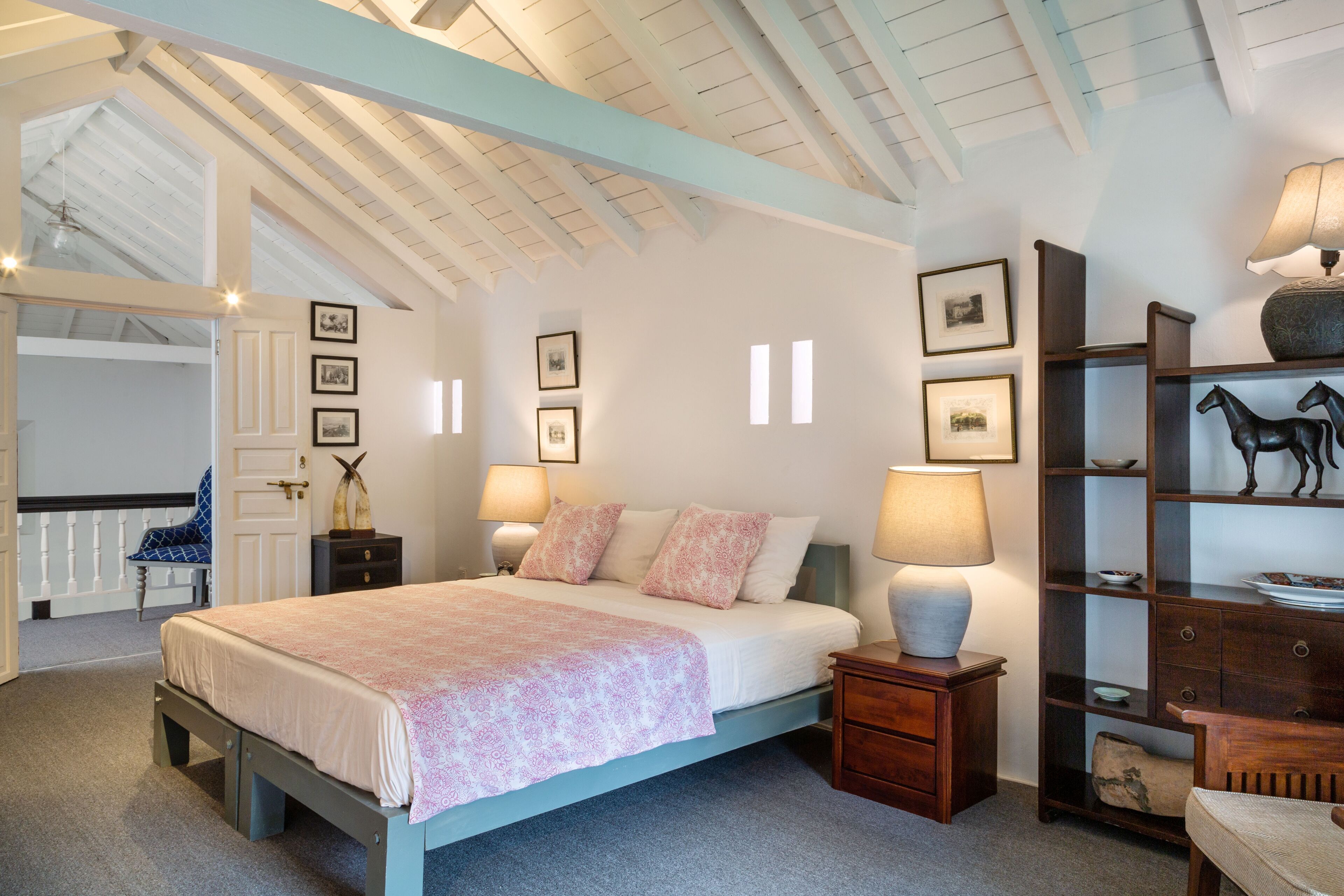 标准双人房或双床房, 泳池景观