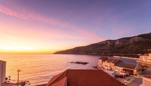 Botón de imagen sin clasificar, 2 de 77