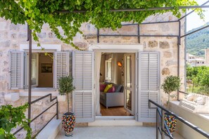 Botón de imagen sin clasificar, 3 de 77