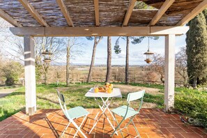 屋外ダイニングエリア