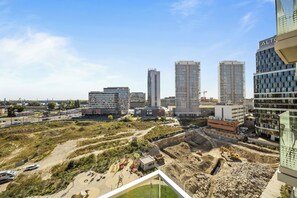 Property grounds - 1,5 room AC apartment, new building, Metropolis (Bratislavský kraj)