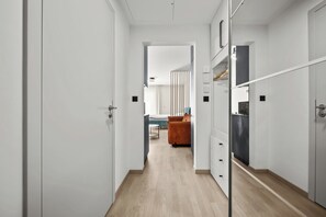 Unclassified image, 5 of 19, button