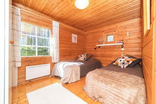 Lovely cottage with private outdoor jacuzzi