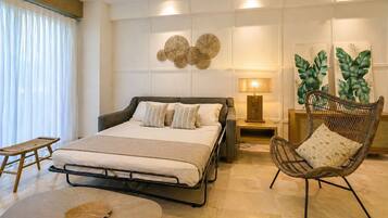 1 bedroom, iron/ironing board, WiFi (free), bed sheets