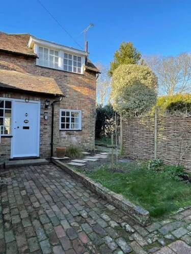 Escape to Blacksmith’s Cottage