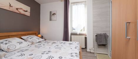 1 bedroom, WiFi, bed sheets