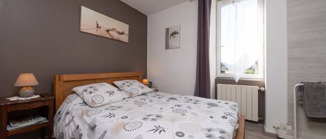 1 室のベッドルーム、WiFi、ベッドシーツ