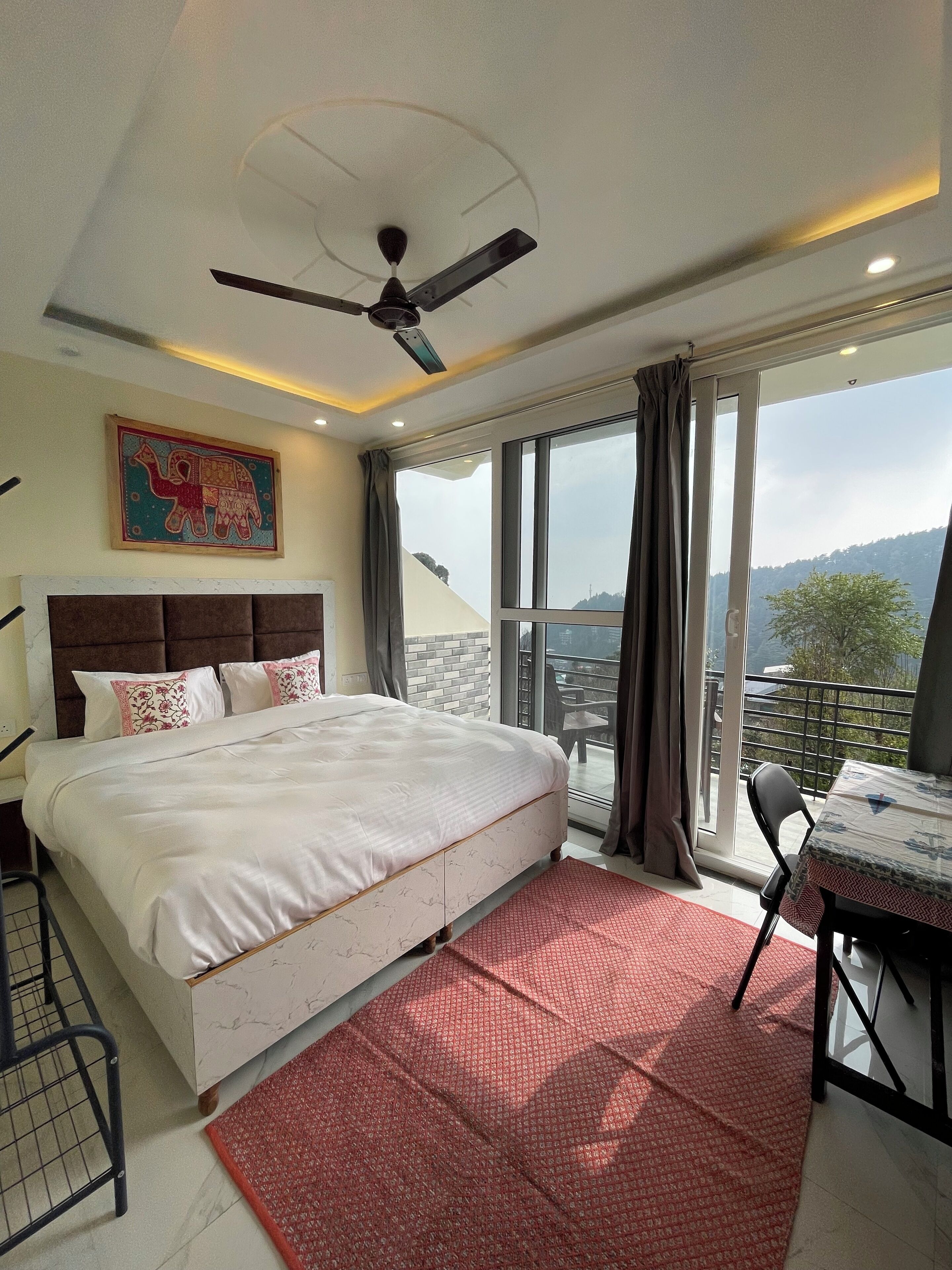 Deluxe Room, Balcony, Valley View | Free WiFi